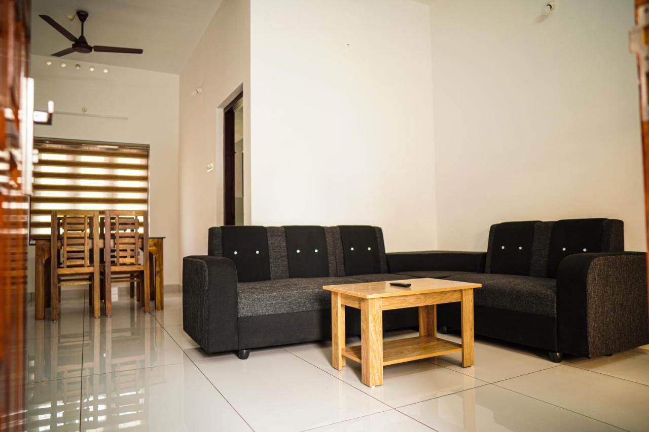 Affittacamere Shimano Square Varkala Esterno foto
