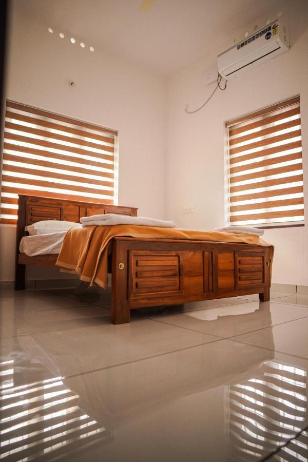 Affittacamere Shimano Square Varkala Esterno foto