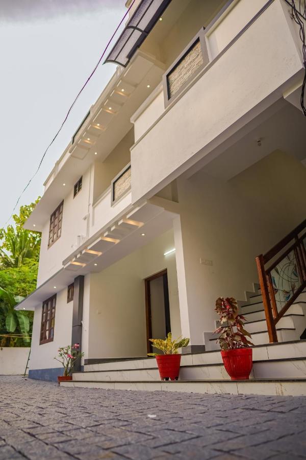 Affittacamere Shimano Square Varkala Esterno foto